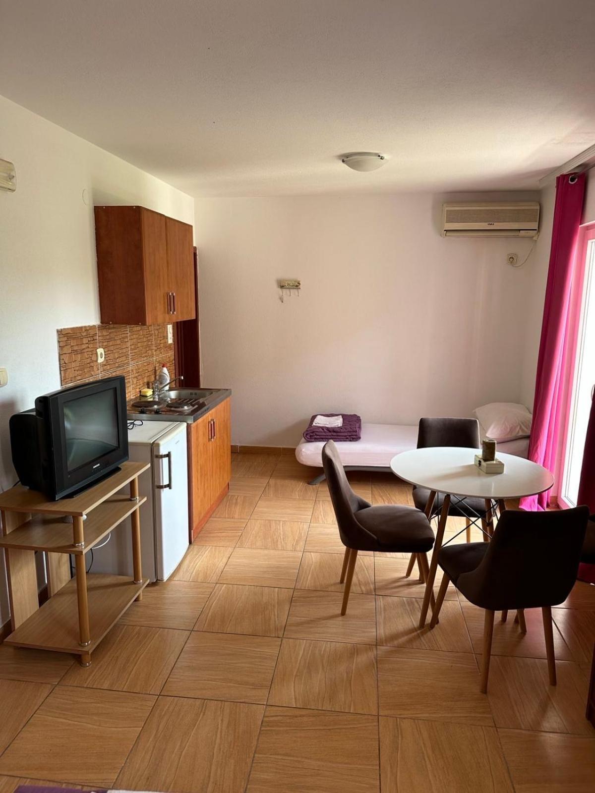 Guest House Andrea Будва Экстерьер фото
