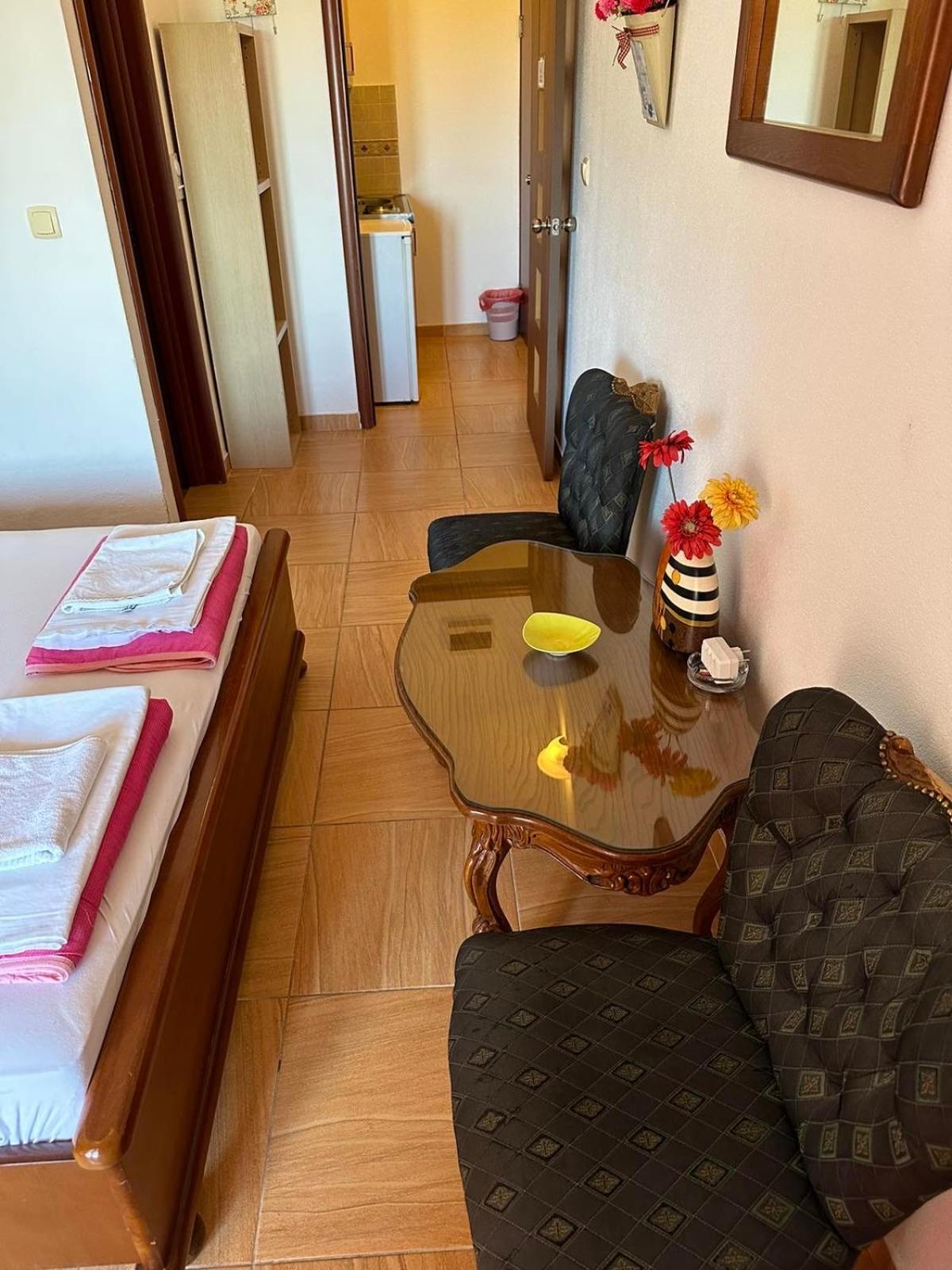Guest House Andrea Будва Экстерьер фото