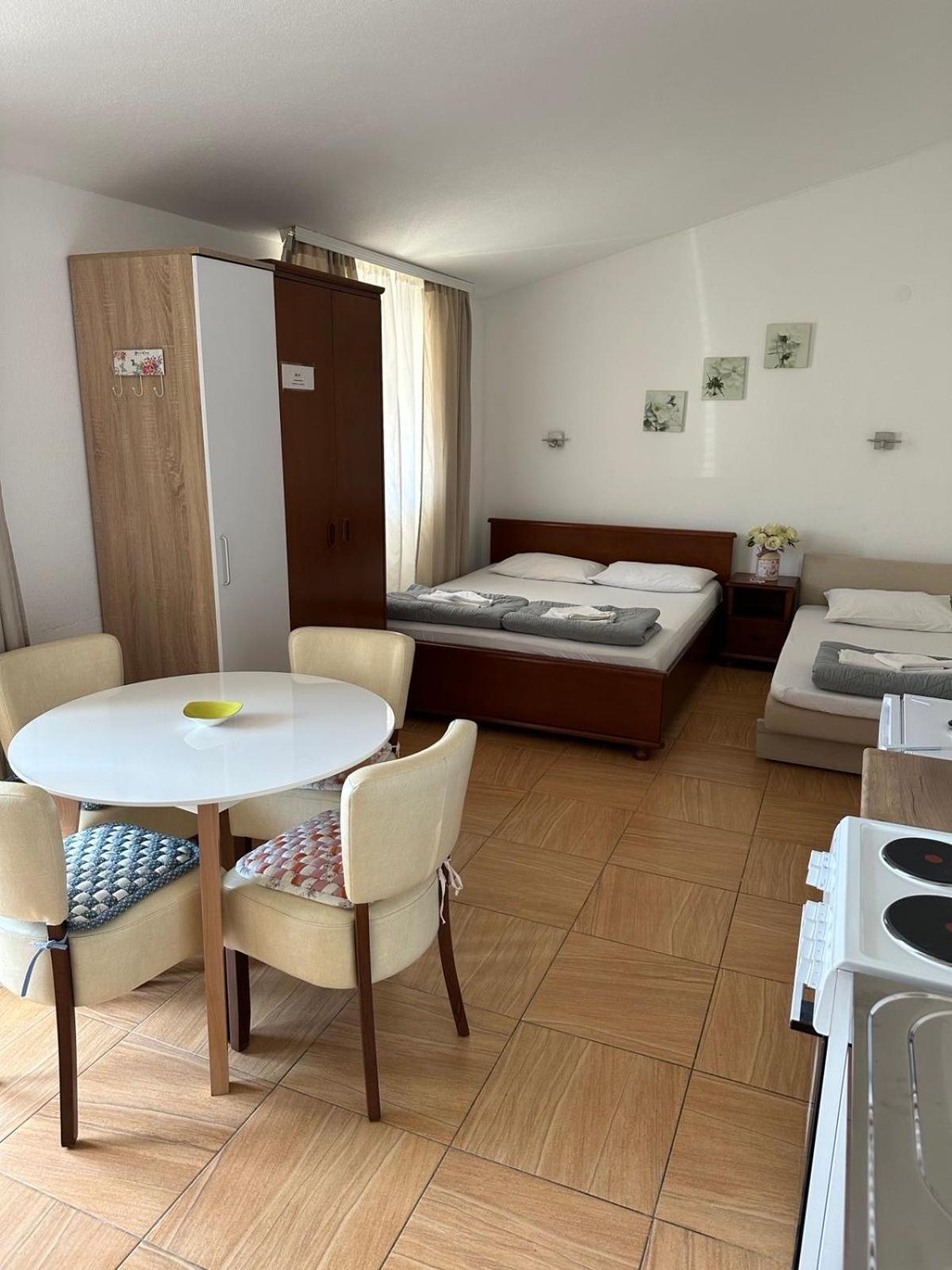 Guest House Andrea Будва Экстерьер фото
